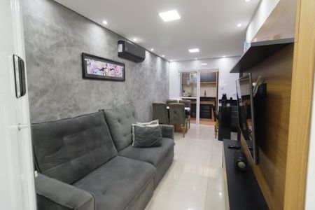 Sala/Cozinha de casa à venda com 2 quartos, 62m² em Remédios, Osasco