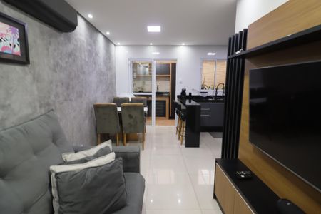 Casa à venda com 62m², 2 quartos e 2 vagasSala/Cozinha