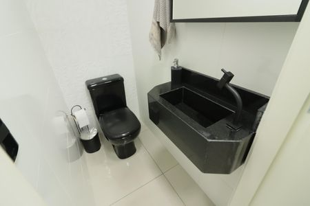 Casa à venda com 62m², 2 quartos e 2 vagasLavabo