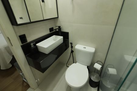 Casa à venda com 62m², 2 quartos e 2 vagasBanheiro da Suíte 1