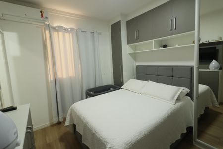 Casa à venda com 62m², 2 quartos e 2 vagasSuíte 1