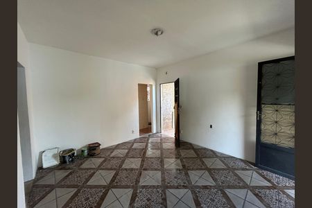 Casa para alugar com 80m², 2 quartos e sem vagaSala