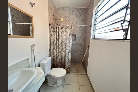 Casa para alugar com 80m², 2 quartos e sem vagaBanheiro
