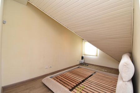 Apartamento à venda com 240m², 3 quartos e 2 vagasÁtico