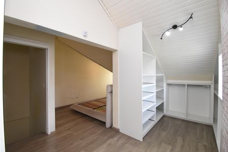 Apartamento à venda com 240m², 3 quartos e 2 vagasÁtico