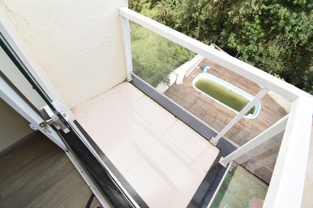Apartamento à venda com 240m², 3 quartos e 2 vagasSacada da Quarto 2