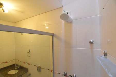 Apartamento à venda com 240m², 3 quartos e 2 vagasBanheiro 2