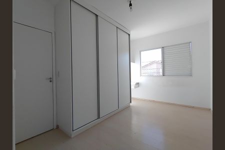 Casa de condomínio para alugar com 95m², 3 quartos e 2 vagasQuarto