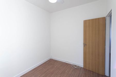 Quarto 1 de apartamento para alugar com 2 quartos, 50m² em Santa Amélia, Belo Horizonte