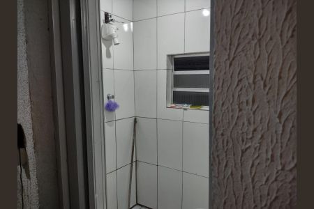 Casa à venda com 40m², 1 quarto e sem vaga Casa à venda com 40m², 1 quarto e sem vagaBanheiro