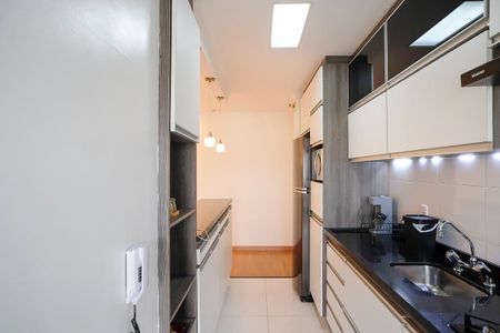 Apartamento à venda com 71m², 2 quartos e 1 vagaCozinha
