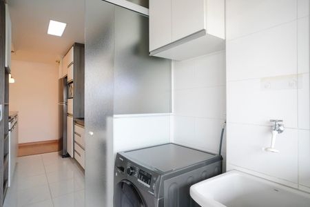 Apartamento à venda com 71m², 2 quartos e 1 vagaÁrea de serviço