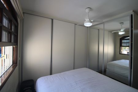 Quarto 2 de casa à venda com 2 quartos, 70m² em Interlagos, São Paulo