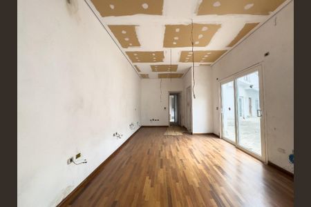 Casa à venda com 4 quartos, 586m² em Vila Madalena, São Paulo