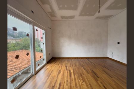 Casa à venda com 4 quartos, 586m² em Vila Madalena, São Paulo