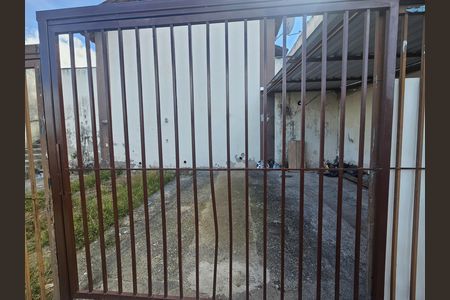 Casa para alugar com 60m², 2 quartos e 1 vaga Casa para alugar com 60m², 2 quartos e 1 vagaQuintal