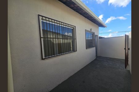 Casa para alugar com 60m², 2 quartos e 1 vaga Casa para alugar com 60m², 2 quartos e 1 vagaGaragem