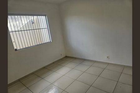 Casa para alugar com 60m², 2 quartos e 1 vaga Casa para alugar com 60m², 2 quartos e 1 vagaQuarto