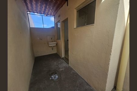 Casa para alugar com 60m², 2 quartos e 1 vaga Casa para alugar com 60m², 2 quartos e 1 vagaÁrea de Serviço