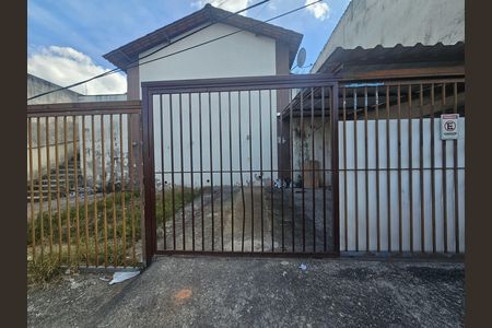 Casa para alugar com 60m², 2 quartos e 1 vaga Casa para alugar com 60m², 2 quartos e 1 vagaGaragem
