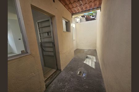 Casa para alugar com 60m², 2 quartos e 1 vaga Casa para alugar com 60m², 2 quartos e 1 vagaÁrea de Serviço