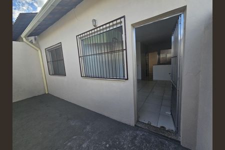 Casa para alugar com 60m², 2 quartos e 1 vaga Casa para alugar com 60m², 2 quartos e 1 vagaÁrea de Serviço