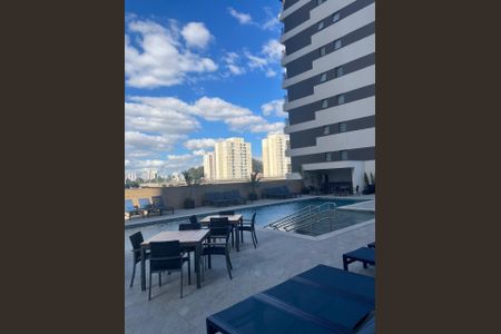 Apartamento à venda com 72m², 2 quartos e 1 vaga Apartamento à venda com 72m², 2 quartos e 1 vagaPiscina