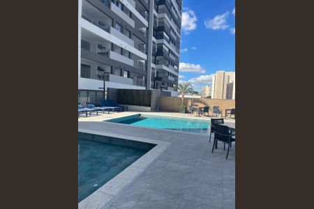 Apartamento à venda com 72m², 2 quartos e 1 vaga Apartamento à venda com 72m², 2 quartos e 1 vagaPiscina