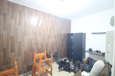 Casa à venda com 92m², 2 quartos e 1 vagaQuarto da edícula