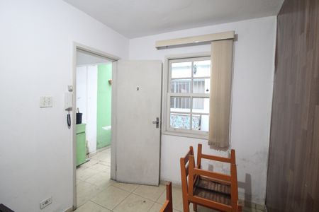 Casa à venda com 92m², 2 quartos e 1 vagaQuarto da edícula
