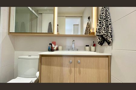 Apartamento à venda com 47m², 1 quarto e 1 vaga Apartamento à venda com 47m², 1 quarto e 1 vagaBanheiro da Suíte