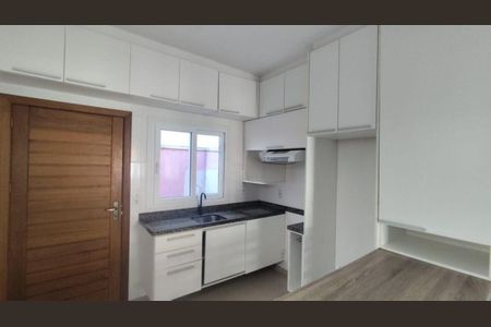 Casa para alugar com 50m², 2 quartos e 1 vagaCozinha