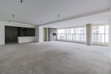 Apartamento à venda com 227m², 3 quartos e 3 vagas Apartamento à venda com 227m², 3 quartos e 3 vagasSala