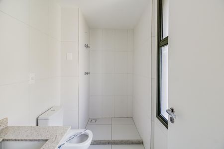 Apartamento à venda com 227m², 3 quartos e 3 vagas Apartamento à venda com 227m², 3 quartos e 3 vagasBanheiro da Suíte 3