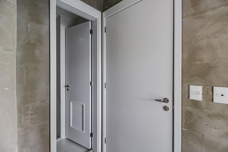 Apartamento à venda com 227m², 3 quartos e 3 vagas Apartamento à venda com 227m², 3 quartos e 3 vagasÁrea de Serviço