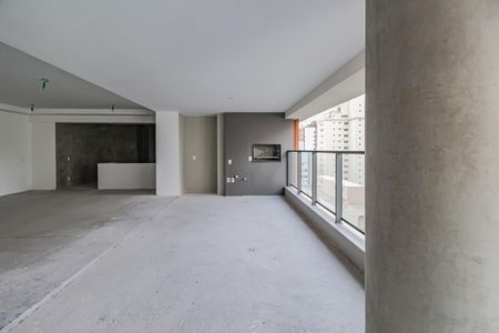 Apartamento à venda com 227m², 3 quartos e 3 vagas Apartamento à venda com 227m², 3 quartos e 3 vagasVaranda da Sala