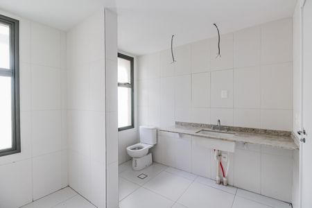 Apartamento à venda com 227m², 3 quartos e 3 vagas Apartamento à venda com 227m², 3 quartos e 3 vagasBanheiro da Suíte 1