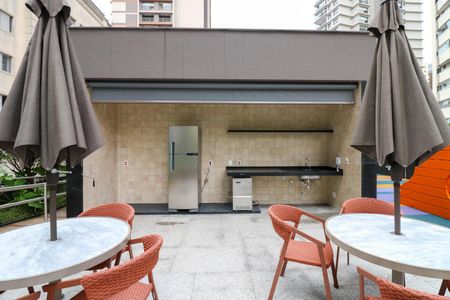 Apartamento à venda com 227m², 3 quartos e 3 vagas Apartamento à venda com 227m², 3 quartos e 3 vagasÁrea comum - Churrasqueira
