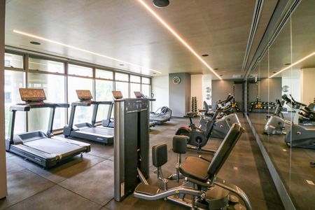 Apartamento à venda com 227m², 3 quartos e 3 vagas Apartamento à venda com 227m², 3 quartos e 3 vagasÁrea comum - Academia