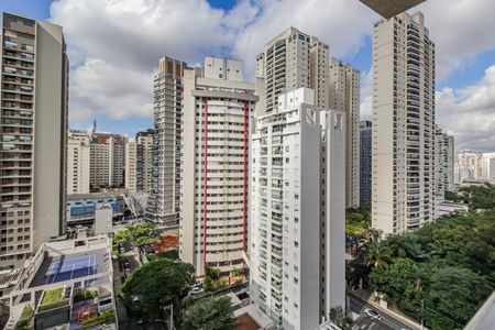 Apartamento à venda com 227m², 3 quartos e 3 vagas Apartamento à venda com 227m², 3 quartos e 3 vagasVista da Suíte 1