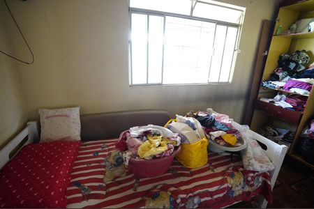 Casa à venda com 360m², 5 quartos e 1 vaga Casa à venda com 360m², 5 quartos e 1 vagaQuarto 3