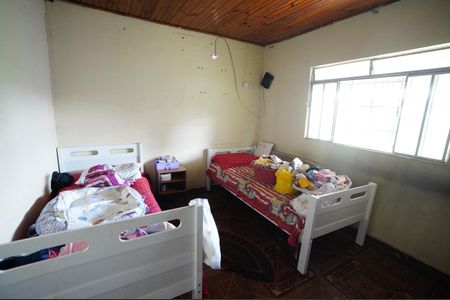 Casa à venda com 360m², 5 quartos e 1 vaga Casa à venda com 360m², 5 quartos e 1 vagaQuarto