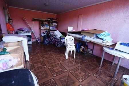 Casa à venda com 360m², 5 quartos e 1 vaga Casa à venda com 360m², 5 quartos e 1 vagaÁrea de serviço