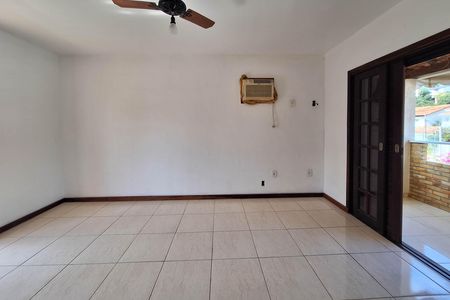 Casa à venda com 360m², 3 quartos e 3 vagas Casa à venda com 360m², 3 quartos e 3 vagasSuíte 1