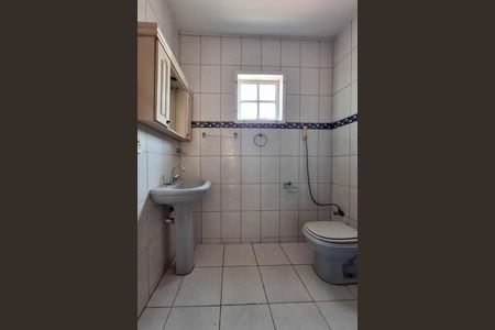 Casa à venda com 360m², 3 quartos e 3 vagas Casa à venda com 360m², 3 quartos e 3 vagasBanheiro Social 2