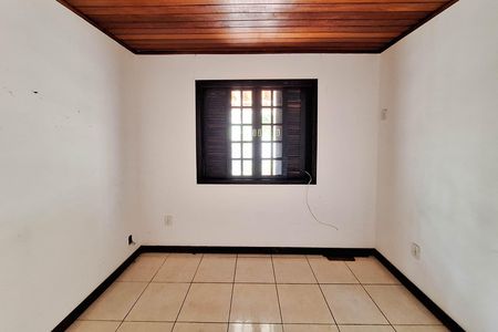 Casa à venda com 360m², 3 quartos e 3 vagas Casa à venda com 360m², 3 quartos e 3 vagasQuarto 1