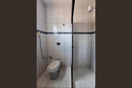 Casa à venda com 360m², 3 quartos e 3 vagas Casa à venda com 360m², 3 quartos e 3 vagasBanheiro Social 2
