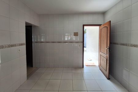 Casa à venda com 360m², 3 quartos e 3 vagas Casa à venda com 360m², 3 quartos e 3 vagasCozinha