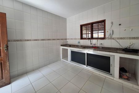 Casa à venda com 360m², 3 quartos e 3 vagas Casa à venda com 360m², 3 quartos e 3 vagasCozinha