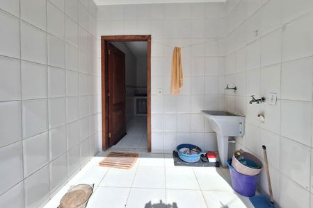 Casa à venda com 360m², 3 quartos e 3 vagas Casa à venda com 360m², 3 quartos e 3 vagasÁrea de Serviço